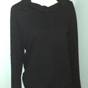 Loveapella top size medium